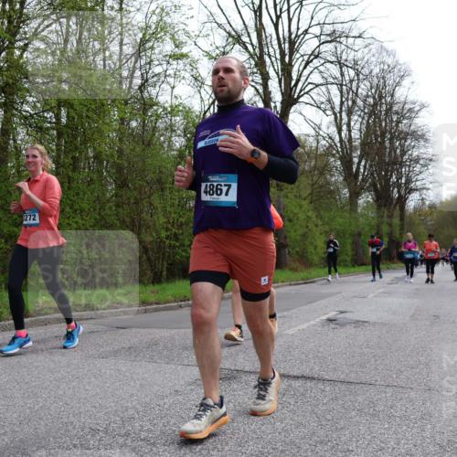 12.04.2026 - 45. Internationalen Wilhelmsburger Insellauf Yannick Fuchs http://msf.ph/oto/9495058 12.04.2026 13:05:14 Laufen 272, 4867 meine-sportfotos.de