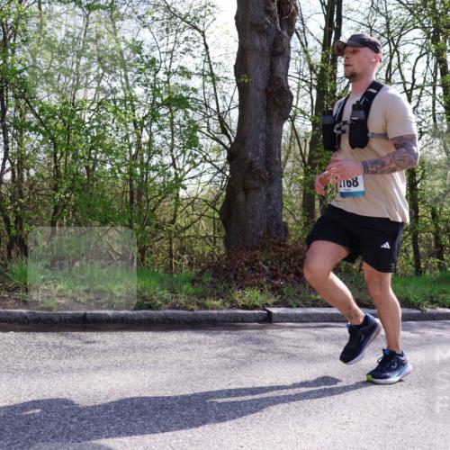 12.04.2026 - 45. Internationalen Wilhelmsburger Insellauf Yannick Fuchs http://msf.ph/oto/9495079 12.04.2026 10:50:06 Laufen 4168 meine-sportfotos.de