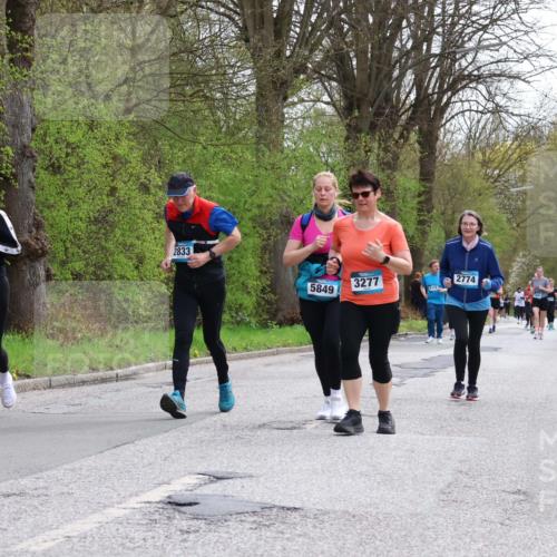 12.04.2026 - 45. Internationalen Wilhelmsburger Insellauf Yannick Fuchs http://msf.ph/oto/9495083 12.04.2026 13:05:17 Laufen 5332, 2833, 5849, 3277, 2774, 4112 meine-sportfotos.de