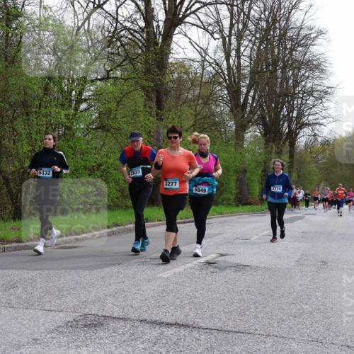 12.04.2026 - 45. Internationalen Wilhelmsburger Insellauf Yannick Fuchs http://msf.ph/oto/9495105 12.04.2026 13:05:19 Laufen 5332, 2833, 3277, 5849, 2774 meine-sportfotos.de