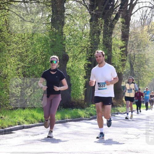12.04.2026 - 45. Internationalen Wilhelmsburger Insellauf Yannick Fuchs http://msf.ph/oto/9495136 12.04.2026 10:50:22 Laufen 5537, 3223 meine-sportfotos.de