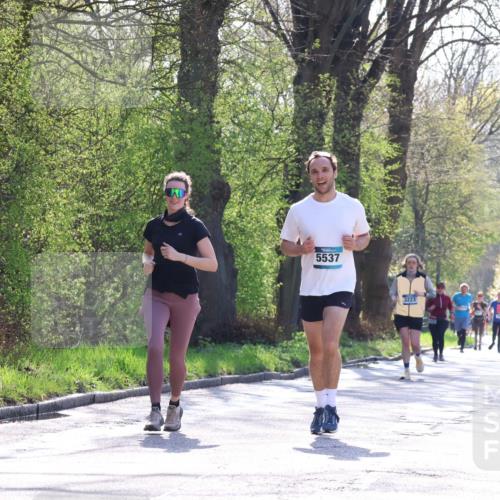 12.04.2026 - 45. Internationalen Wilhelmsburger Insellauf Yannick Fuchs http://msf.ph/oto/9495138 12.04.2026 10:50:22 Laufen 7, 5537, 3223 meine-sportfotos.de