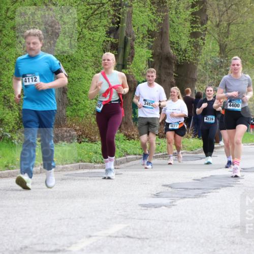 12.04.2026 - 45. Internationalen Wilhelmsburger Insellauf Yannick Fuchs http://msf.ph/oto/9495147 12.04.2026 13:05:24 Laufen 4112, 940, 3453, 4227, 4228, 4400, 5008, 403 meine-sportfotos.de