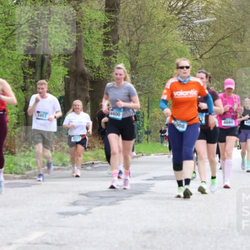 12.04.2026 - 45. Internationalen Wilhelmsburger Insellauf Yannick Fuchs http://msf.ph/oto/9495162 12.04.2026 13:05:25 Laufen 4400, 3453, 008, 4660, 4487, 5582 meine-sportfotos.de
