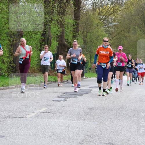 12.04.2026 - 45. Internationalen Wilhelmsburger Insellauf Yannick Fuchs http://msf.ph/oto/9495166 12.04.2026 13:05:25 Laufen 4112, 940, 3453, 4227, 4400, 5008, 4660, 4487 meine-sportfotos.de