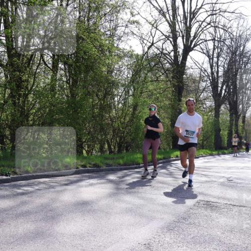 12.04.2026 - 45. Internationalen Wilhelmsburger Insellauf Yannick Fuchs http://msf.ph/oto/9495183 12.04.2026 10:50:25 Laufen 5537 meine-sportfotos.de
