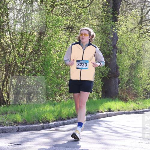 12.04.2026 - 45. Internationalen Wilhelmsburger Insellauf Yannick Fuchs http://msf.ph/oto/9495234 12.04.2026 10:50:33 Laufen 3223, 2005 meine-sportfotos.de