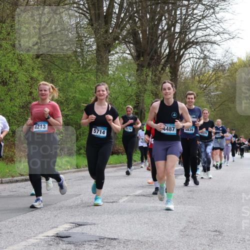 12.04.2026 - 45. Internationalen Wilhelmsburger Insellauf Yannick Fuchs http://msf.ph/oto/9495279 12.04.2026 13:05:37 Laufen 4227, 4213, 2174, 4487, 5839, 5714 meine-sportfotos.de