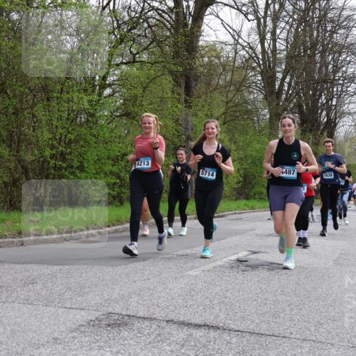 12.04.2026 - 45. Internationalen Wilhelmsburger Insellauf Yannick Fuchs http://msf.ph/oto/9495296 12.04.2026 13:05:39 Laufen 4213, 487, 5714, 5839 meine-sportfotos.de