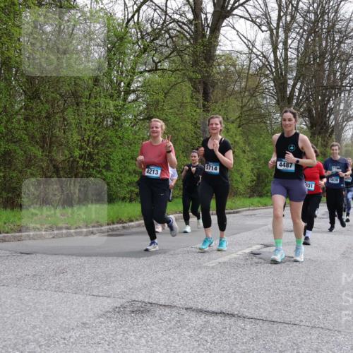 12.04.2026 - 45. Internationalen Wilhelmsburger Insellauf Yannick Fuchs http://msf.ph/oto/9495299 12.04.2026 13:05:39 Laufen 5714, 4213, 4487, 5839, 031 meine-sportfotos.de