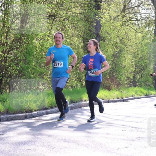 12.04.2026 - 45. Internationalen Wilhelmsburger Insellauf Yannick Fuchs http://msf.ph/oto/9495315 12.04.2026 10:50:42 Laufen 2919, 296, 4597, 4595 meine-sportfotos.de