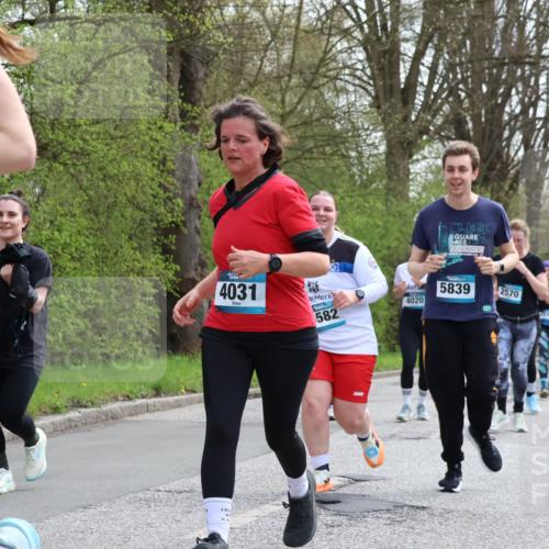 12.04.2026 - 45. Internationalen Wilhelmsburger Insellauf Yannick Fuchs http://msf.ph/oto/9495316 12.04.2026 13:05:40 Laufen 4031, 582, 4020, 5839, 2570, 4936 meine-sportfotos.de