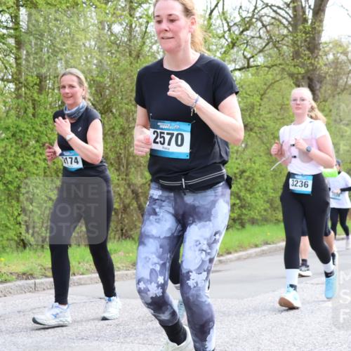 12.04.2026 - 45. Internationalen Wilhelmsburger Insellauf Yannick Fuchs http://msf.ph/oto/9495356 12.04.2026 13:05:45 Laufen 2174, 2570, 3236, 493 meine-sportfotos.de