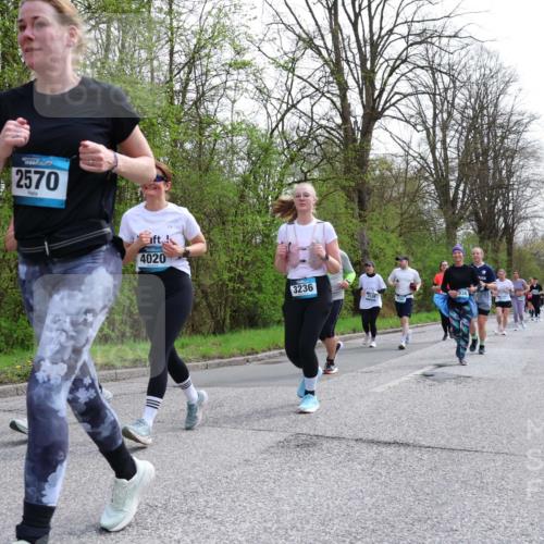 12.04.2026 - 45. Internationalen Wilhelmsburger Insellauf Yannick Fuchs http://msf.ph/oto/9495361 12.04.2026 13:05:45 Laufen 2570, 4020, 3236 meine-sportfotos.de