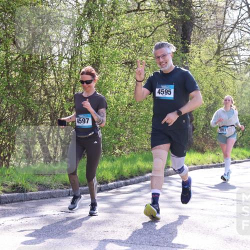 12.04.2026 - 45. Internationalen Wilhelmsburger Insellauf Yannick Fuchs http://msf.ph/oto/9495362 12.04.2026 10:50:46 Laufen 4597, 4595, 3052 meine-sportfotos.de