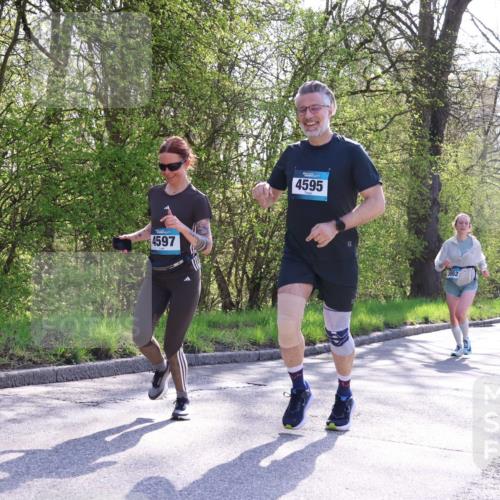 12.04.2026 - 45. Internationalen Wilhelmsburger Insellauf Yannick Fuchs http://msf.ph/oto/9495371 12.04.2026 10:50:46 Laufen 4597, 4595 meine-sportfotos.de