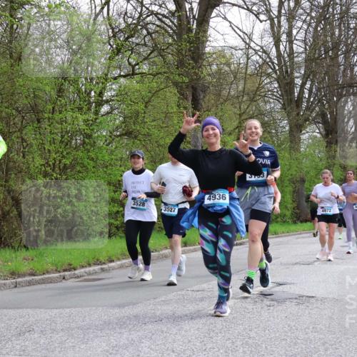 12.04.2026 - 45. Internationalen Wilhelmsburger Insellauf Yannick Fuchs http://msf.ph/oto/9495373 12.04.2026 13:05:46 Laufen 3125, 4936, 3528, 3527, 3133, 4972, 4639 meine-sportfotos.de