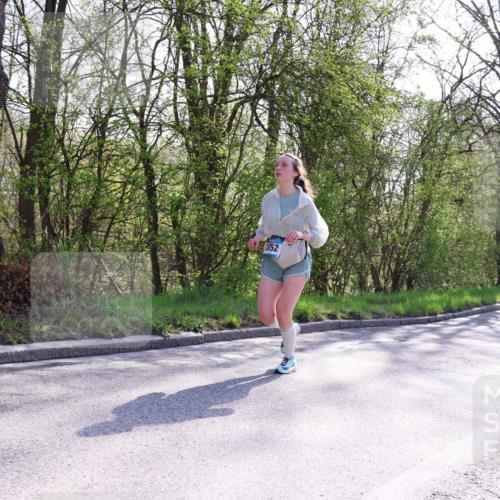 12.04.2026 - 45. Internationalen Wilhelmsburger Insellauf Yannick Fuchs http://msf.ph/oto/9495400 12.04.2026 10:50:49 Laufen 3052 meine-sportfotos.de