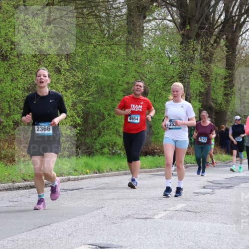 12.04.2026 - 45. Internationalen Wilhelmsburger Insellauf Yannick Fuchs http://msf.ph/oto/9495483 12.04.2026 13:05:58 Laufen 2366, 4954, 253, 2130, 2573, 2027, 26, 500 meine-sportfotos.de
