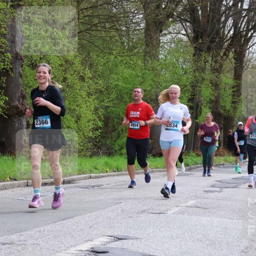 12.04.2026 - 45. Internationalen Wilhelmsburger Insellauf Yannick Fuchs http://msf.ph/oto/9495489 12.04.2026 13:05:58 Laufen 2366, 4954, 534, 2573, 2027, 2130, 20130, 500 meine-sportfotos.de