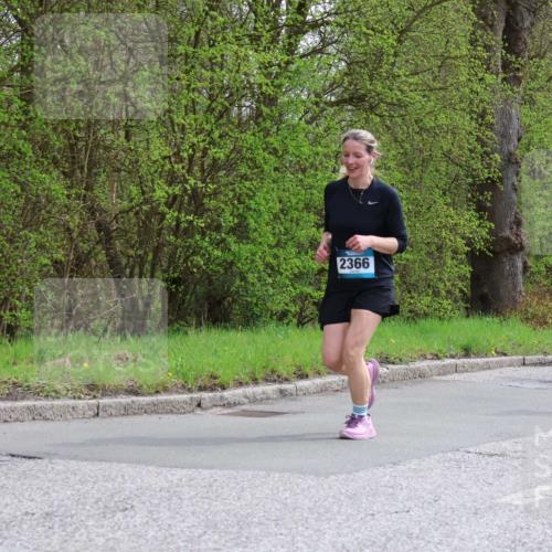12.04.2026 - 45. Internationalen Wilhelmsburger Insellauf Yannick Fuchs http://msf.ph/oto/9495504 12.04.2026 13:05:59 Laufen 2366, 49, 2534 meine-sportfotos.de
