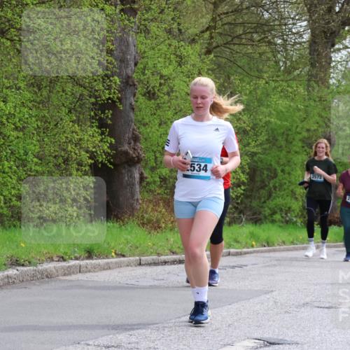 12.04.2026 - 45. Internationalen Wilhelmsburger Insellauf Yannick Fuchs http://msf.ph/oto/9495509 12.04.2026 13:06:00 Laufen 534, 2572, 2573, 2130 meine-sportfotos.de