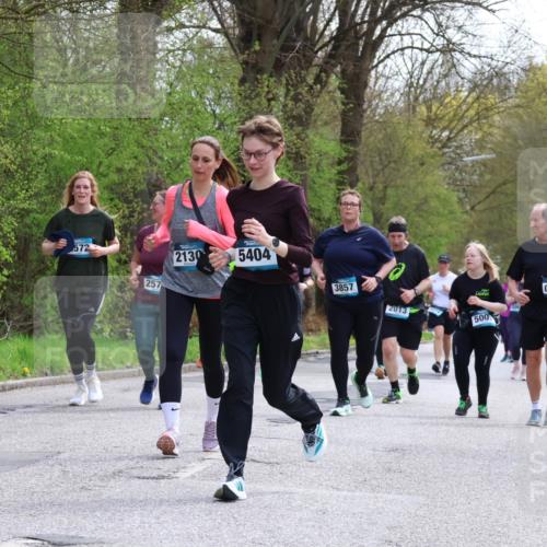 12.04.2026 - 45. Internationalen Wilhelmsburger Insellauf Yannick Fuchs http://msf.ph/oto/9495520 12.04.2026 13:06:01 Laufen 572, 257, 2130, 5404, 3857, 2013, 500 meine-sportfotos.de