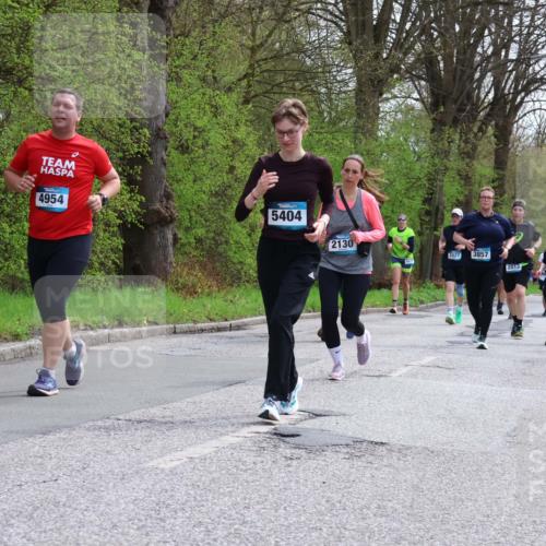 12.04.2026 - 45. Internationalen Wilhelmsburger Insellauf Yannick Fuchs http://msf.ph/oto/9495532 12.04.2026 13:06:02 Laufen 4954, 5404, 2130, 2027, 3857, 2013, 500 meine-sportfotos.de