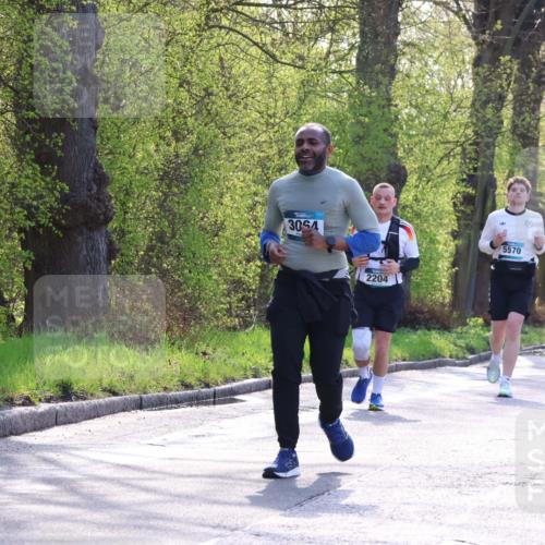 12.04.2026 - 45. Internationalen Wilhelmsburger Insellauf Yannick Fuchs http://msf.ph/oto/9495533 12.04.2026 10:51:02 Laufen 3054, 2204, 5570, 4752, 5816, 4513 meine-sportfotos.de
