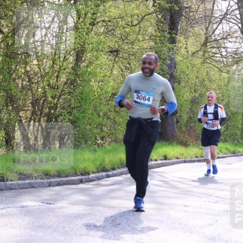 12.04.2026 - 45. Internationalen Wilhelmsburger Insellauf Yannick Fuchs http://msf.ph/oto/9495555 12.04.2026 10:51:04 Laufen 3064, 2204, 5570 meine-sportfotos.de