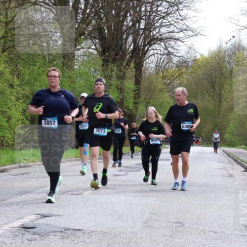 12.04.2026 - 45. Internationalen Wilhelmsburger Insellauf Yannick Fuchs http://msf.ph/oto/9495558 12.04.2026 13:06:05 Laufen 73, 3857, 2027, 2013, 5327, 4718, 500 meine-sportfotos.de