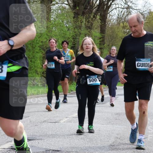12.04.2026 - 45. Internationalen Wilhelmsburger Insellauf Yannick Fuchs http://msf.ph/oto/9495573 12.04.2026 13:06:08 Laufen 2013, 5327, 5308, 500, 3809 meine-sportfotos.de