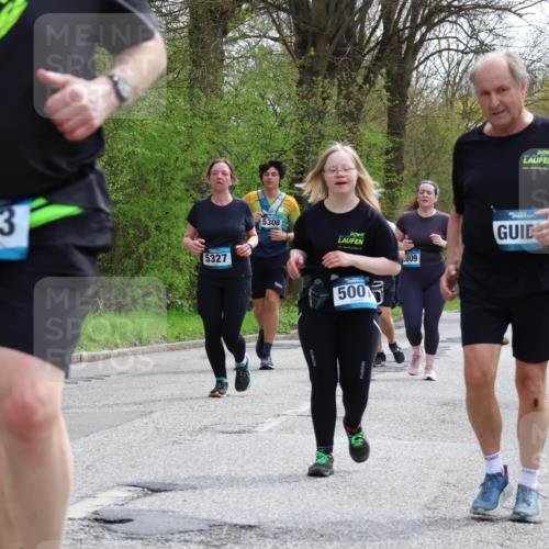 12.04.2026 - 45. Internationalen Wilhelmsburger Insellauf Yannick Fuchs http://msf.ph/oto/9495574 12.04.2026 13:06:08 Laufen 2013, 5327, 5308, 500, 809 meine-sportfotos.de
