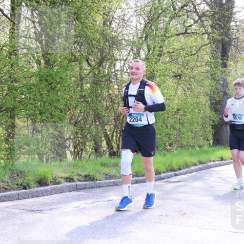 12.04.2026 - 45. Internationalen Wilhelmsburger Insellauf Yannick Fuchs http://msf.ph/oto/9495589 12.04.2026 10:51:07 Laufen 5570, 2204 meine-sportfotos.de