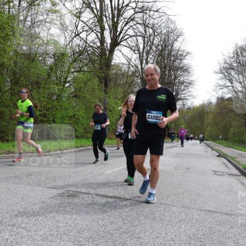 12.04.2026 - 45. Internationalen Wilhelmsburger Insellauf Yannick Fuchs http://msf.ph/oto/9495594 12.04.2026 13:06:11 Laufen 5230, 5327 meine-sportfotos.de