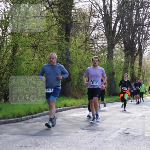 12.04.2026 - 45. Internationalen Wilhelmsburger Insellauf Yannick Fuchs http://msf.ph/oto/9495626 12.04.2026 10:51:11 Laufen 4513, 2664, 5533, 2018, 5816 meine-sportfotos.de