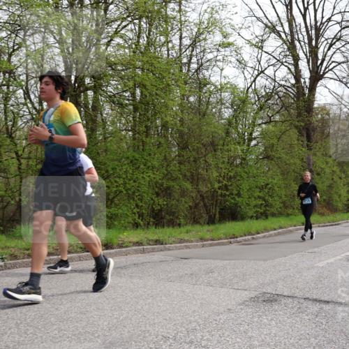 12.04.2026 - 45. Internationalen Wilhelmsburger Insellauf Yannick Fuchs http://msf.ph/oto/9495636 12.04.2026 13:06:16 Laufen 4718 meine-sportfotos.de