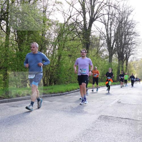 12.04.2026 - 45. Internationalen Wilhelmsburger Insellauf Yannick Fuchs http://msf.ph/oto/9495644 12.04.2026 10:51:13 Laufen 5816, 4513, 2530 meine-sportfotos.de