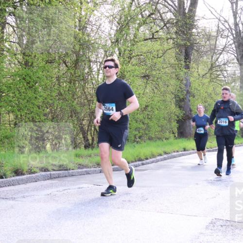 12.04.2026 - 45. Internationalen Wilhelmsburger Insellauf Yannick Fuchs http://msf.ph/oto/9495709 12.04.2026 10:51:20 Laufen 2664, 4484, 2016, 3910 meine-sportfotos.de