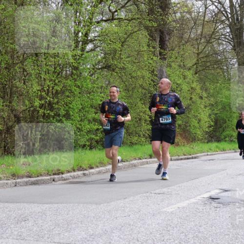 12.04.2026 - 45. Internationalen Wilhelmsburger Insellauf Yannick Fuchs http://msf.ph/oto/9495713 12.04.2026 13:06:28 Laufen 543, 4793, 305 meine-sportfotos.de