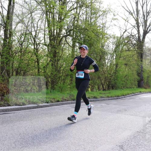 12.04.2026 - 45. Internationalen Wilhelmsburger Insellauf Yannick Fuchs http://msf.ph/oto/9495760 12.04.2026 10:51:25 Laufen 3910 meine-sportfotos.de