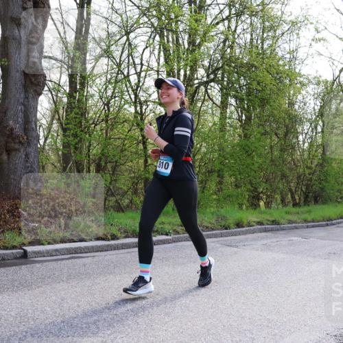 12.04.2026 - 45. Internationalen Wilhelmsburger Insellauf Yannick Fuchs http://msf.ph/oto/9495764 12.04.2026 10:51:26 Laufen 910 meine-sportfotos.de