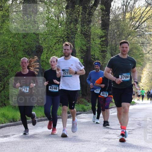 12.04.2026 - 45. Internationalen Wilhelmsburger Insellauf Yannick Fuchs http://msf.ph/oto/9495770 12.04.2026 10:51:27 Laufen 4246, 3716, 221, 3027, 3615, 3700, 5792 meine-sportfotos.de