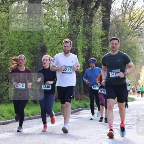 12.04.2026 - 45. Internationalen Wilhelmsburger Insellauf Yannick Fuchs http://msf.ph/oto/9495775 12.04.2026 10:51:28 Laufen 3716, 4246, 2211, 3027, 3615, 3700, 5792 meine-sportfotos.de
