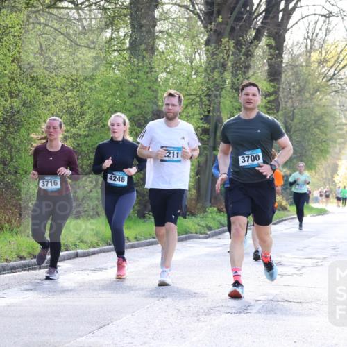 12.04.2026 - 45. Internationalen Wilhelmsburger Insellauf Yannick Fuchs http://msf.ph/oto/9495785 12.04.2026 10:51:28 Laufen 4246, 3716, 211, 3700, 3322 meine-sportfotos.de
