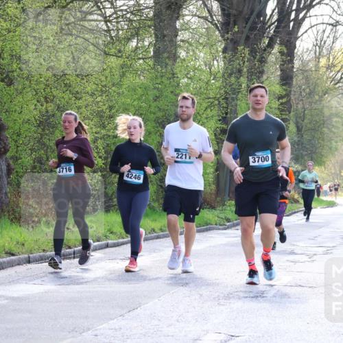 12.04.2026 - 45. Internationalen Wilhelmsburger Insellauf Yannick Fuchs http://msf.ph/oto/9495786 12.04.2026 10:51:29 Laufen 3716, 4246, 221, 3700, 3322, 5792 meine-sportfotos.de