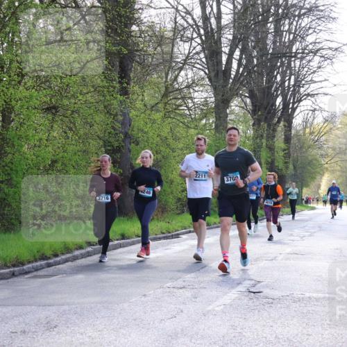 12.04.2026 - 45. Internationalen Wilhelmsburger Insellauf Yannick Fuchs http://msf.ph/oto/9495803 12.04.2026 10:51:30 Laufen 246, 3716, 2211, 3709, 3615 meine-sportfotos.de