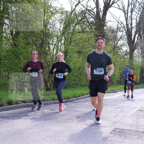12.04.2026 - 45. Internationalen Wilhelmsburger Insellauf Yannick Fuchs http://msf.ph/oto/9495824 12.04.2026 10:51:32 Laufen 3716, 4246, 3700, 3615 meine-sportfotos.de