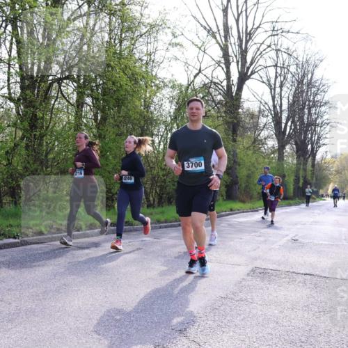 12.04.2026 - 45. Internationalen Wilhelmsburger Insellauf Yannick Fuchs http://msf.ph/oto/9495829 12.04.2026 10:51:32 Laufen 716, 4246, 3700 meine-sportfotos.de