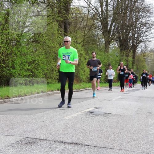 12.04.2026 - 45. Internationalen Wilhelmsburger Insellauf Yannick Fuchs http://msf.ph/oto/9495859 12.04.2026 13:06:46 Laufen 4518, 3071, 2894 meine-sportfotos.de